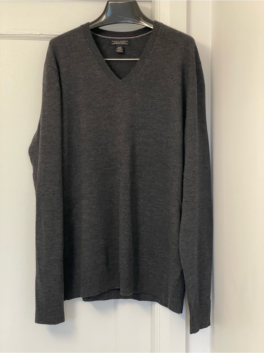 Banana Republic Men’s Dark Gray V-Neck Sweater